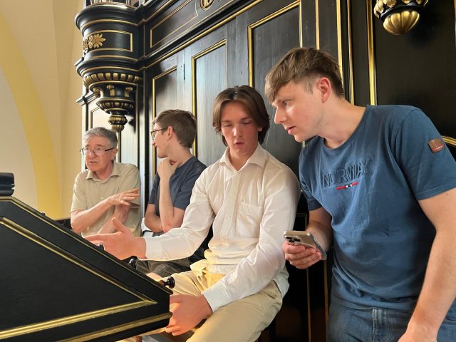 img-20250803-wa00131